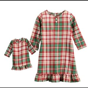 New Girls Plaid Christmas Nightgown With Matching Doll Gown Size 10-12